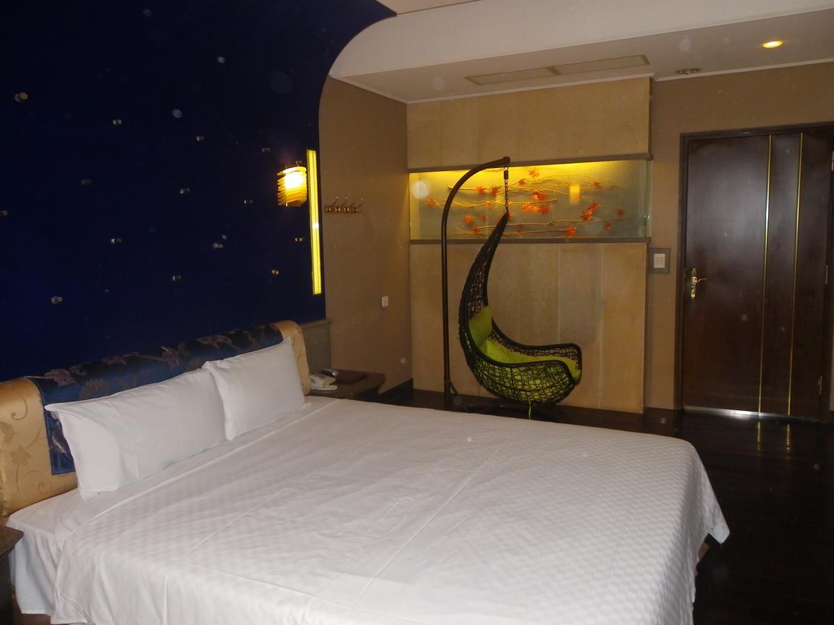 סינצ'ו סיטי Sunflower Motel מראה חיצוני תמונה